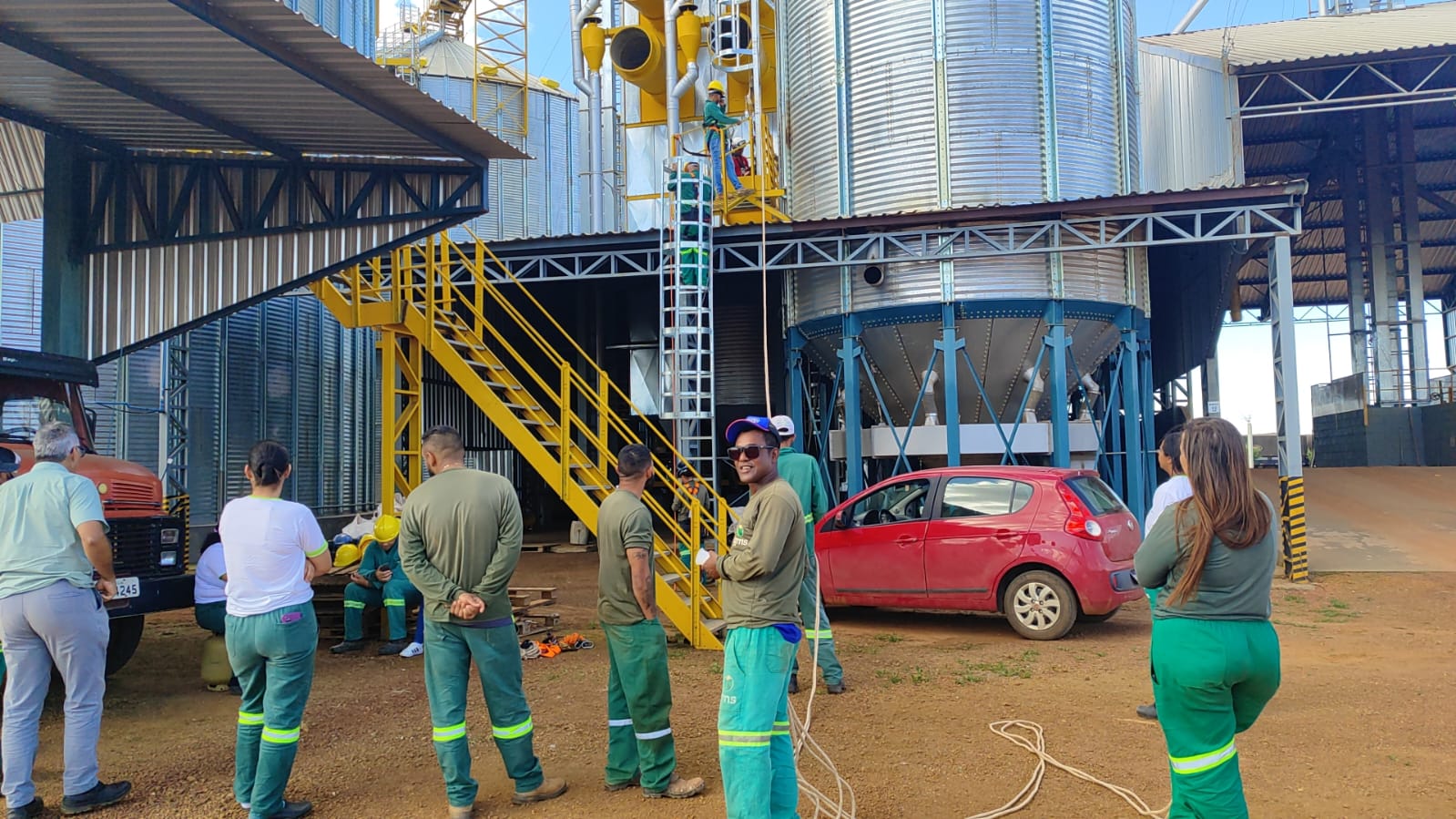 WhatsApp Image 2025-06-04 at 16.07.15 (1).jpeg